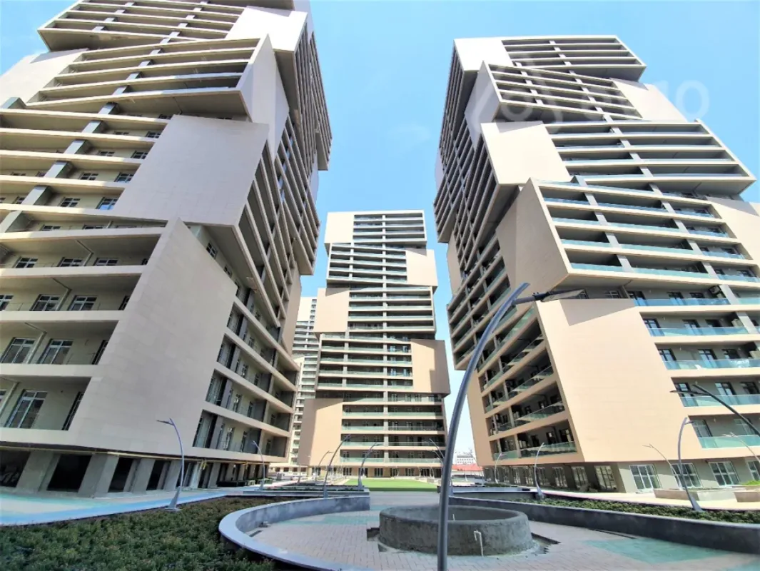 Kirayə verilir 3 otaqlı yeni tikili 120 m²