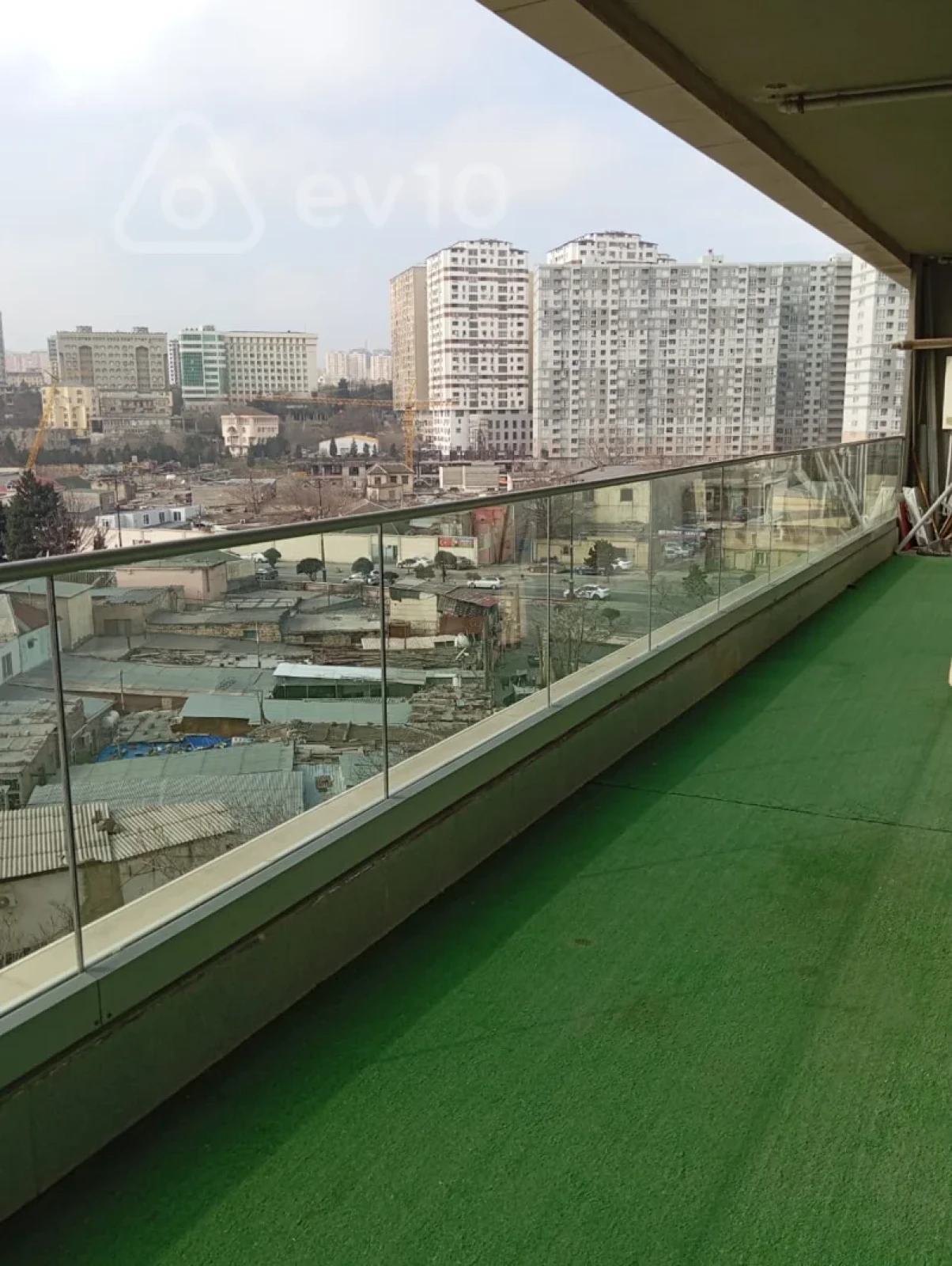 Kirayə verilir 3 otaqlı yeni tikili 120 m²