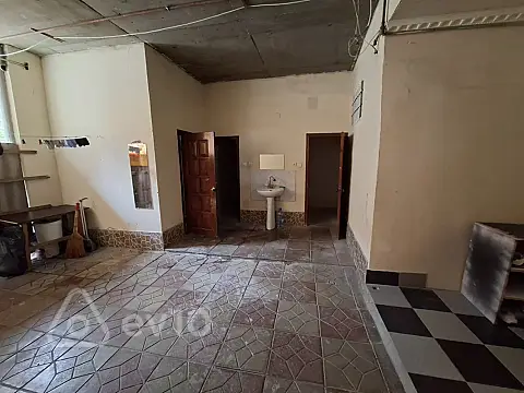 Kirayə verilir 2 otaqlı həyət evi 60 m²