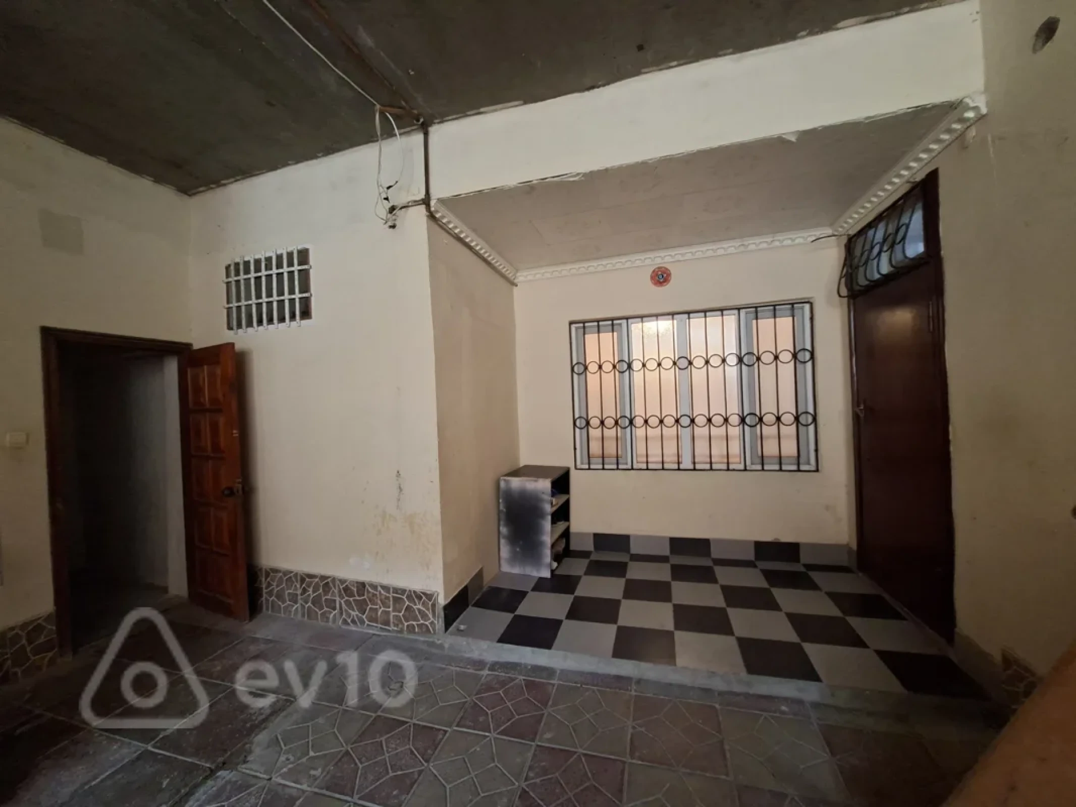 Kirayə verilir 2 otaqlı həyət evi 60 m²