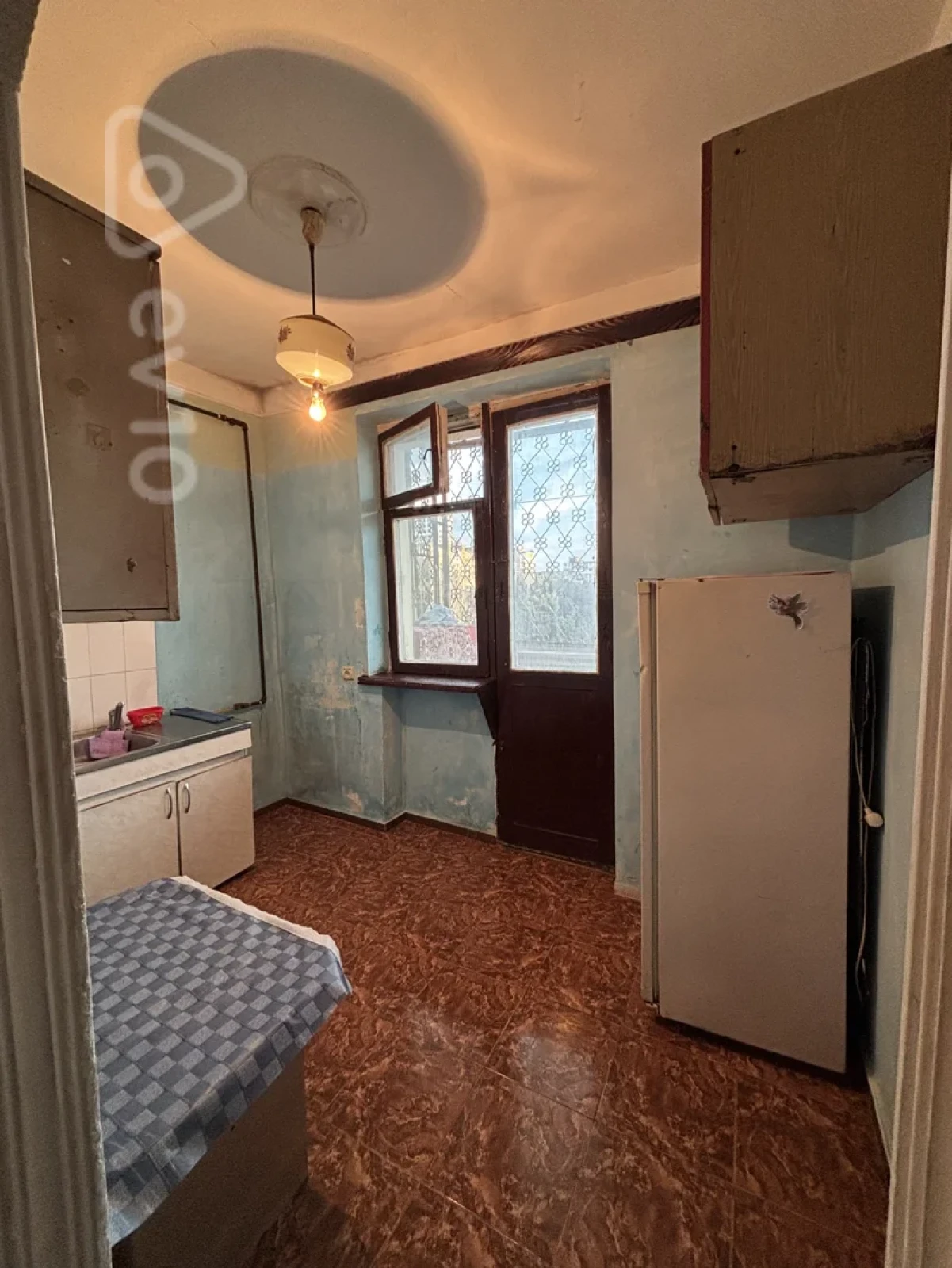 Satılır 1 otaqlı köhnə tikili 32 m²