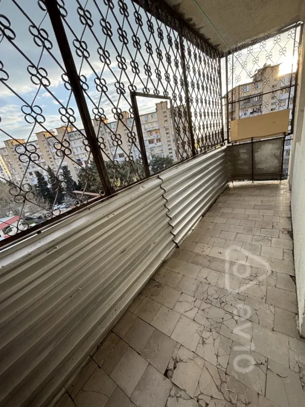 Satılır 1 otaqlı köhnə tikili 32 m²
