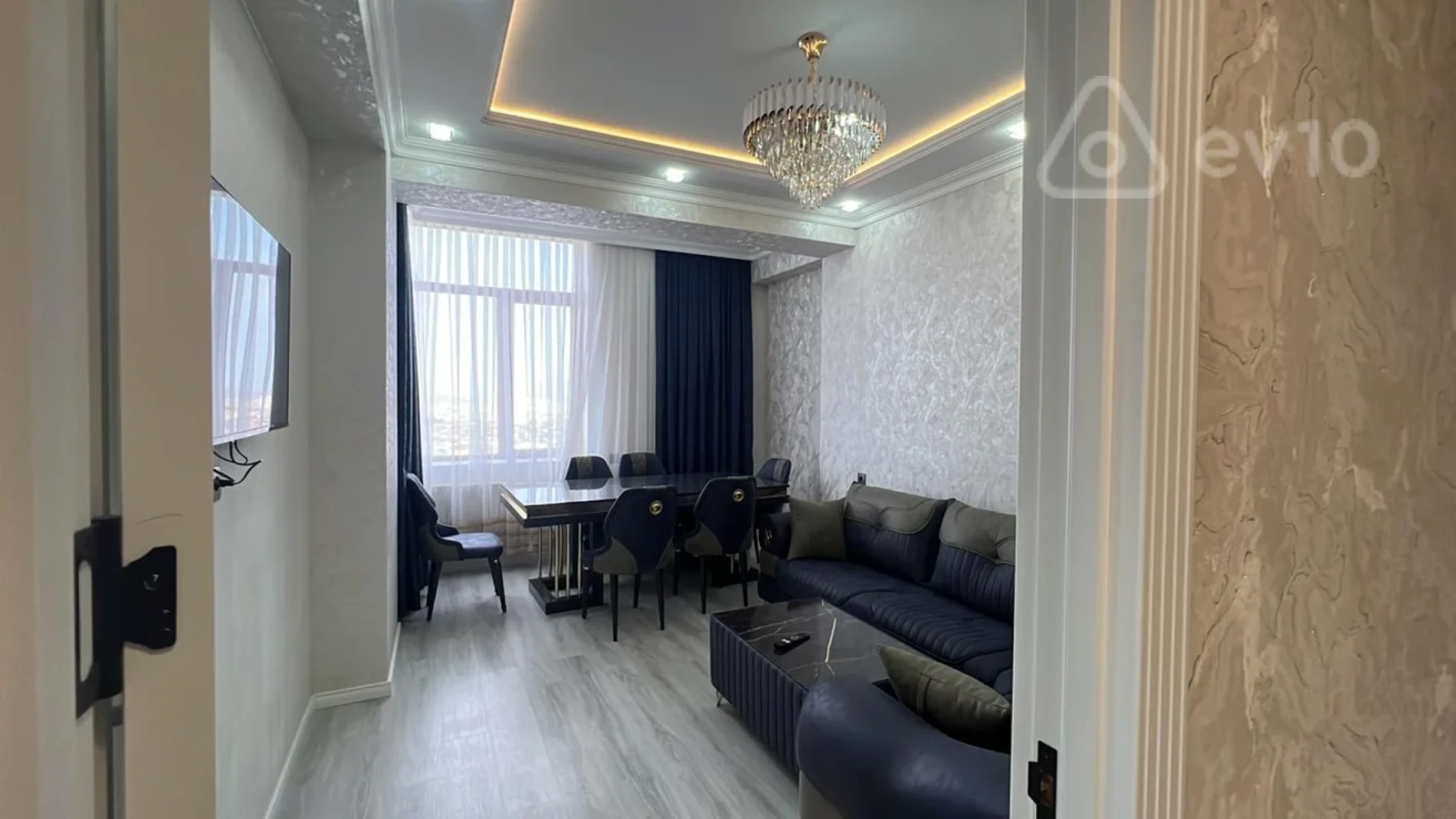 Kirayə verilir 2 otaqlı yeni tikili 67 m²