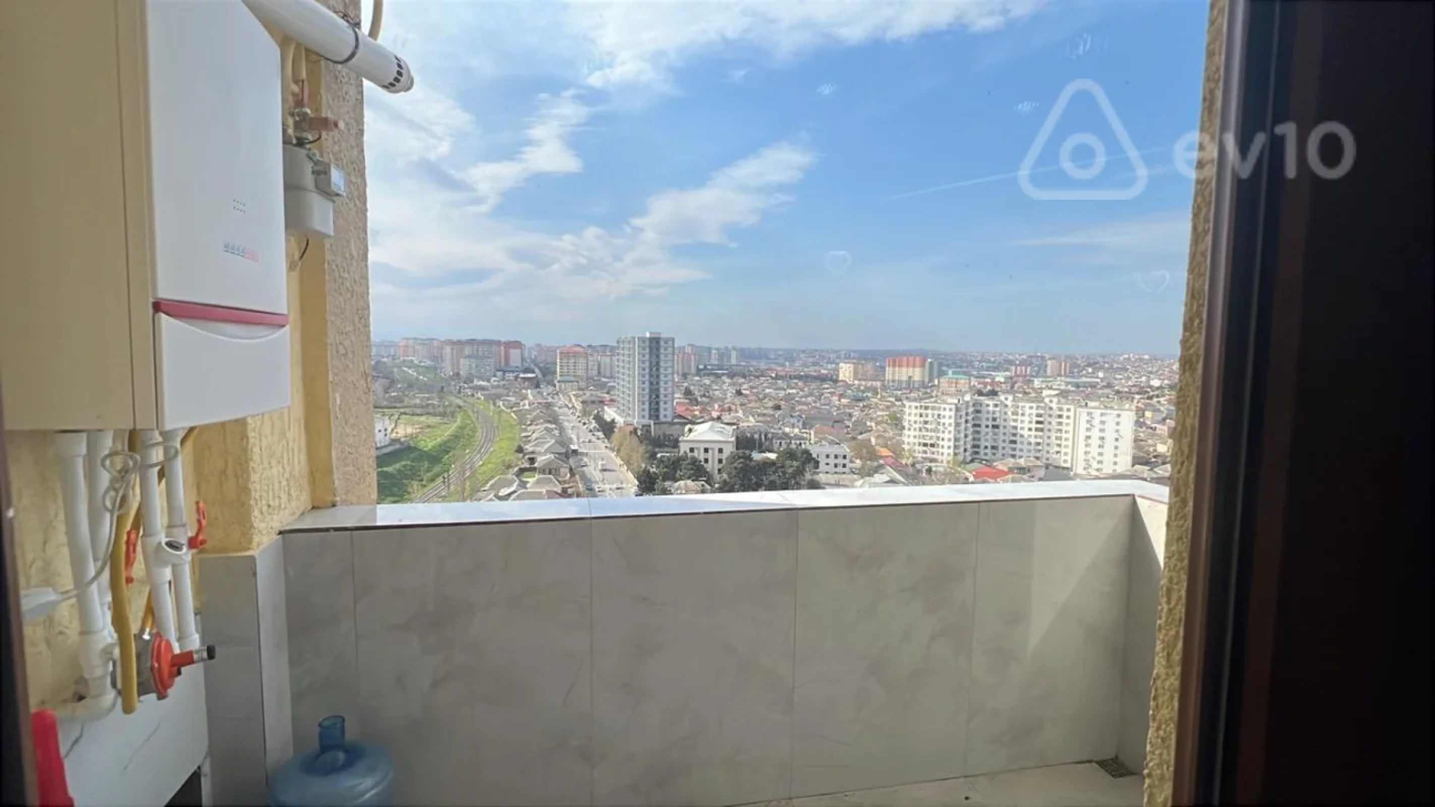 Kirayə verilir 2 otaqlı yeni tikili 67 m²