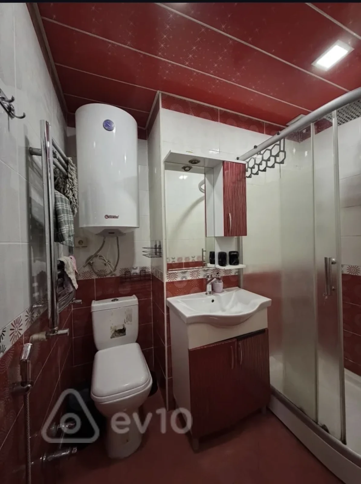 Satılır 3 otaqlı yeni tikili 72 m²