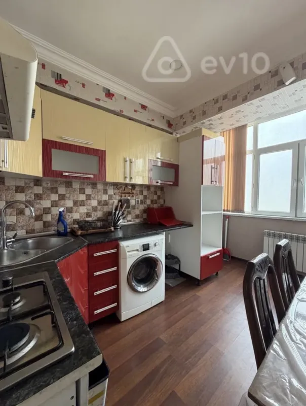 Satılır 3 otaqlı yeni tikili 72 m²