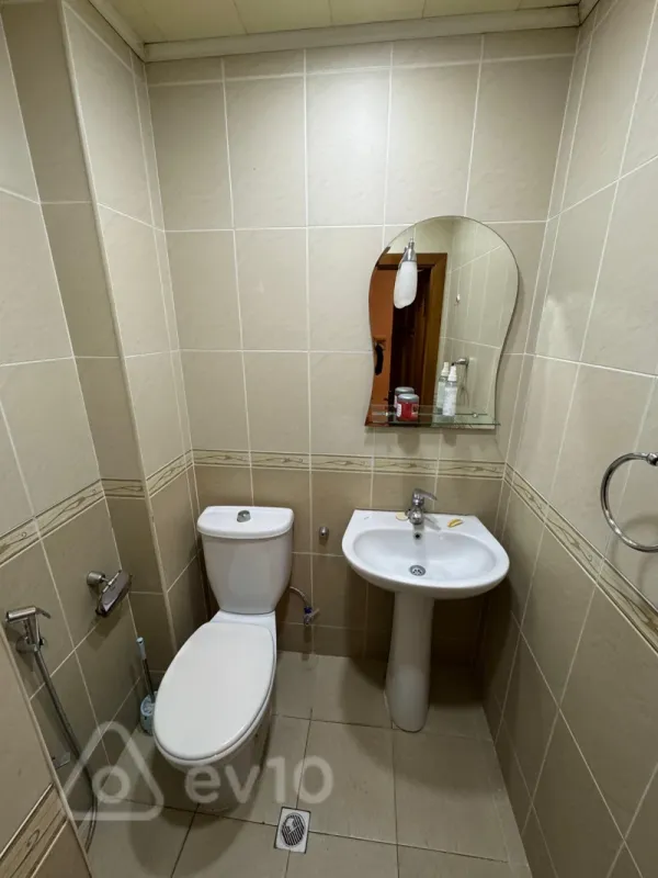 Kirayə verilir 3 otaqlı yeni tikili 120 m²