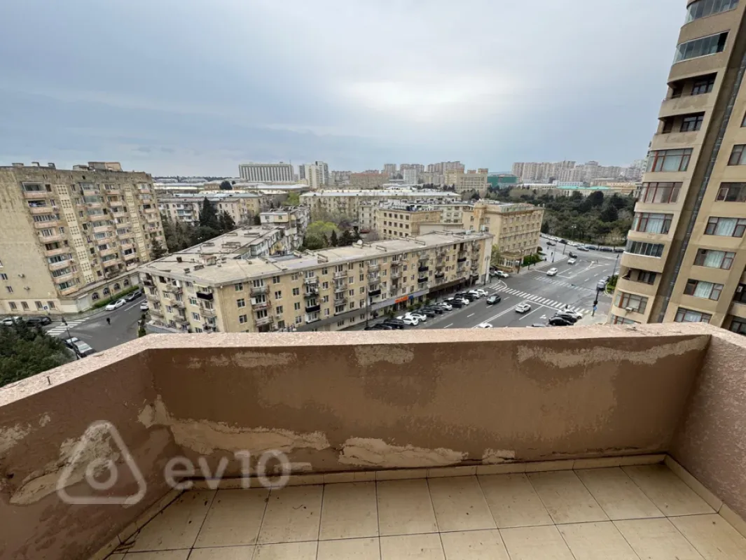 Kirayə verilir 3 otaqlı yeni tikili 120 m²