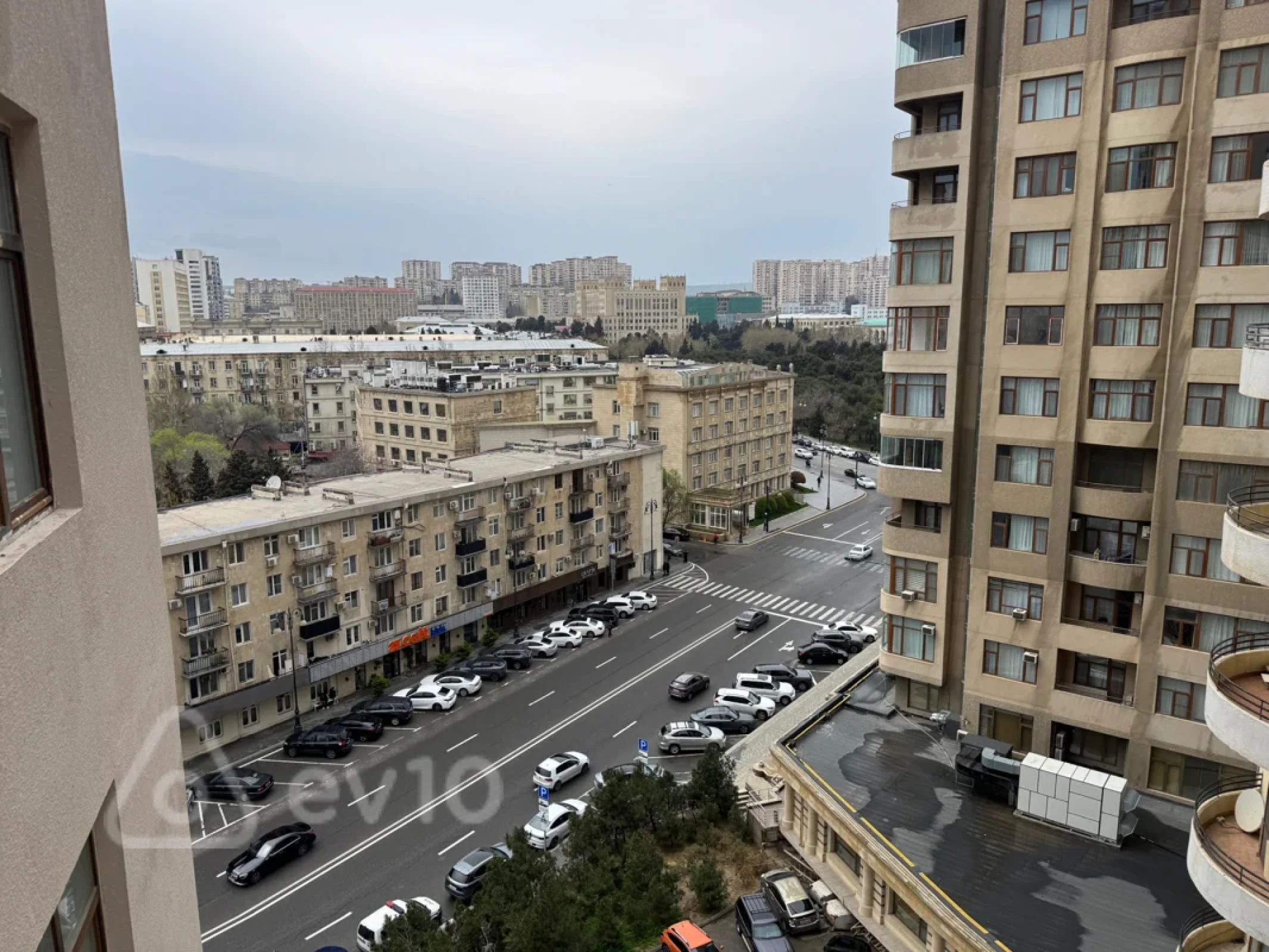 Kirayə verilir 3 otaqlı yeni tikili 120 m²