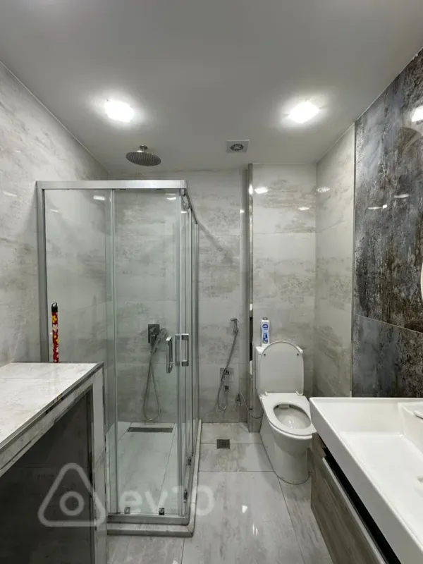 Satılır 2 otaqlı köhnə tikili 42 m²