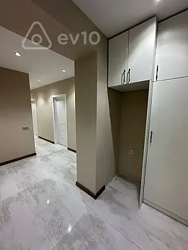 Satılır 2 otaqlı köhnə tikili 42 m²