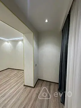 Satılır 2 otaqlı köhnə tikili 42 m²