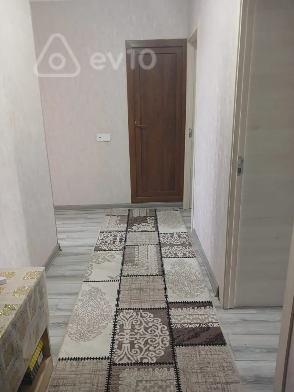 Kirayə verilir 3 otaqlı köhnə tikili 70 m²