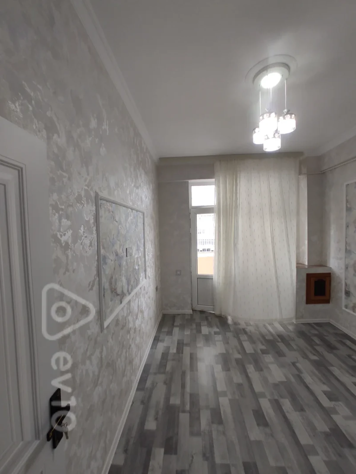 Satılır 2 otaqlı yeni tikili 65 m²