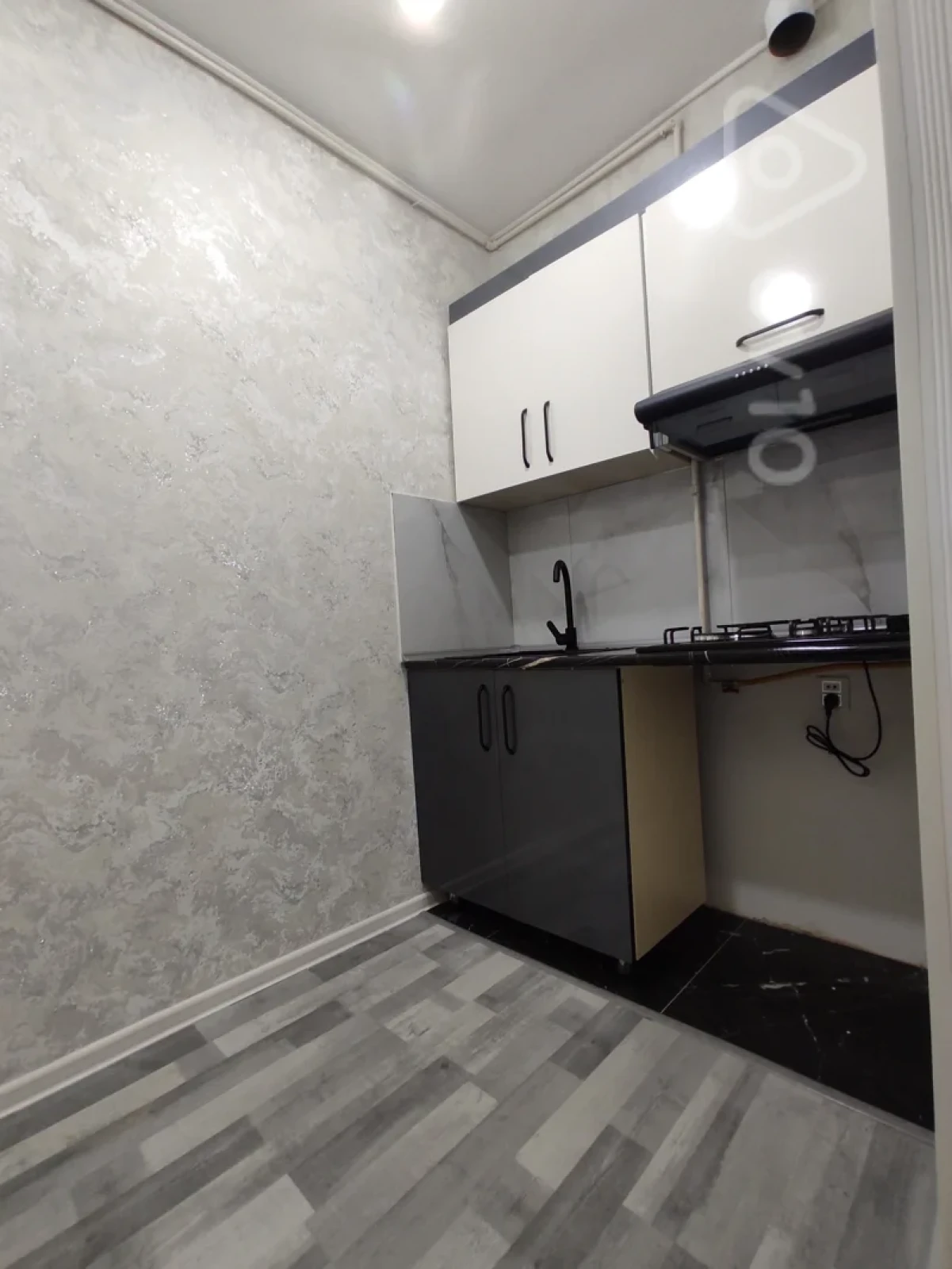 Satılır 2 otaqlı yeni tikili 65 m²