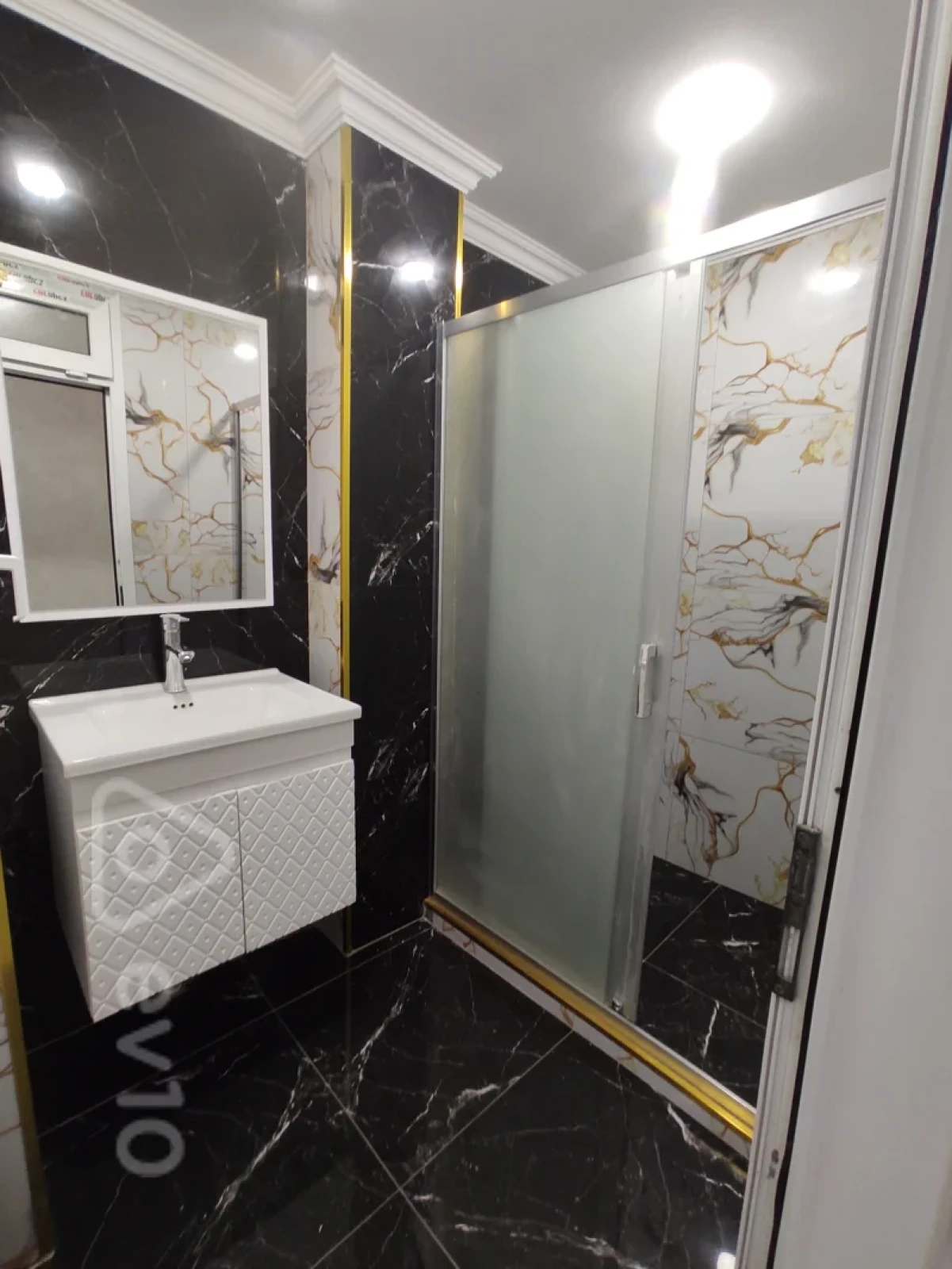 Satılır 2 otaqlı yeni tikili 65 m²