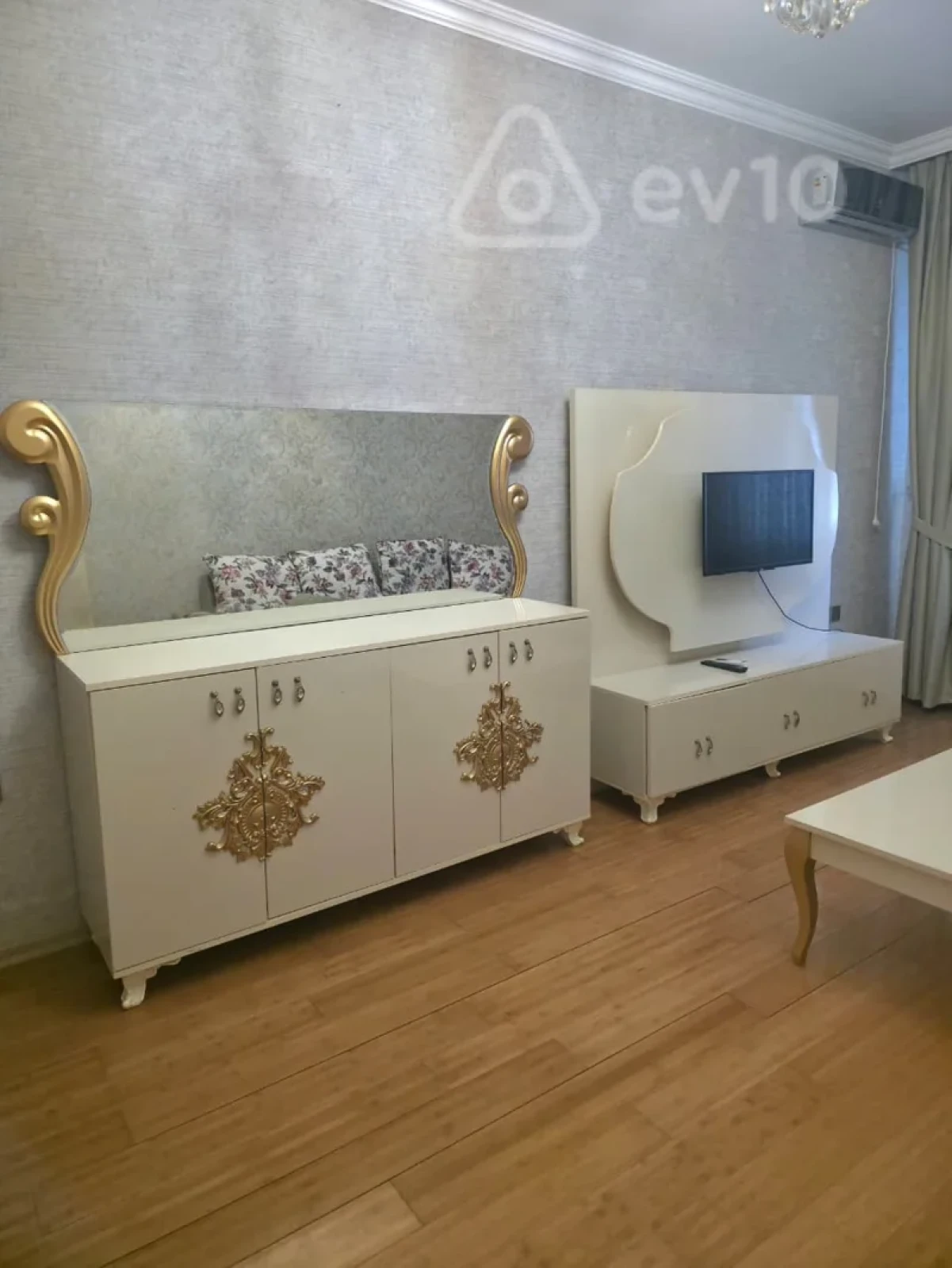 Kirayə verilir 3 otaqlı yeni tikili 88 m²