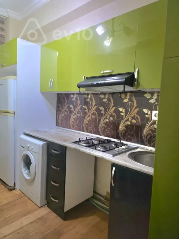 Kirayə verilir 3 otaqlı yeni tikili 88 m²