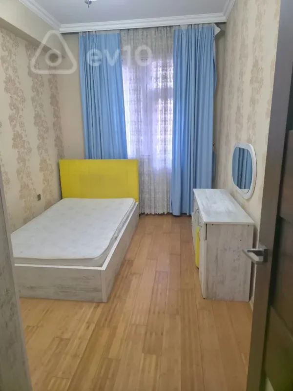 Kirayə verilir 3 otaqlı yeni tikili 88 m²