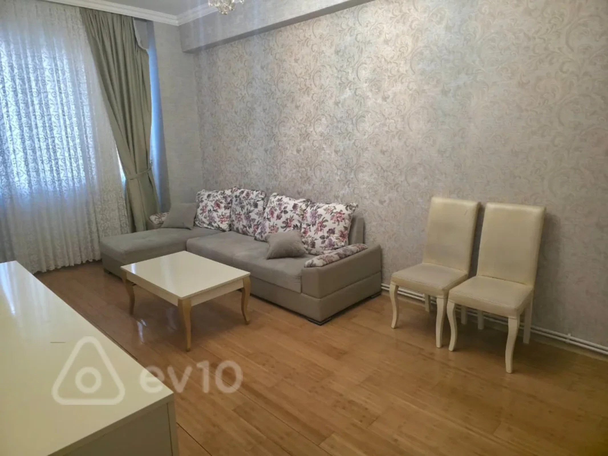 Kirayə verilir 3 otaqlı yeni tikili 88 m²