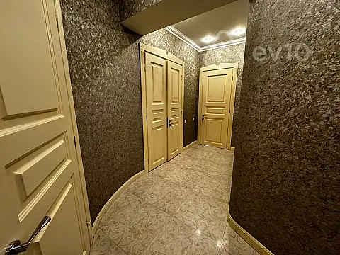 Satılır 5 otaqlı yeni tikili 220 m²