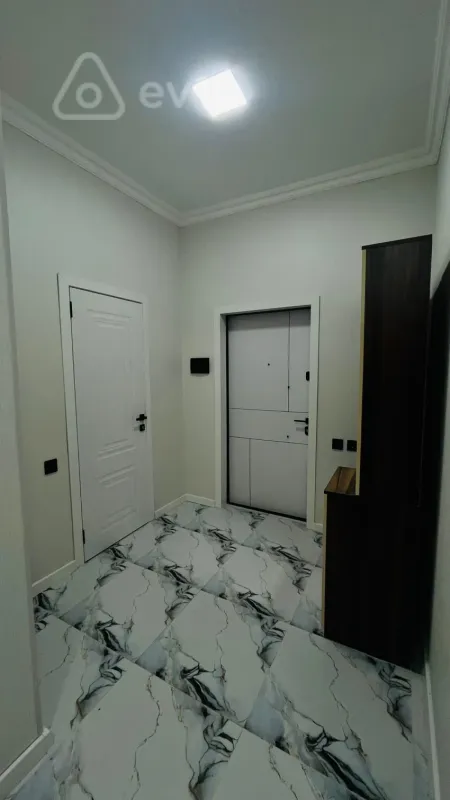 Kirayə verilir 2 otaqlı yeni tikili 60 m²