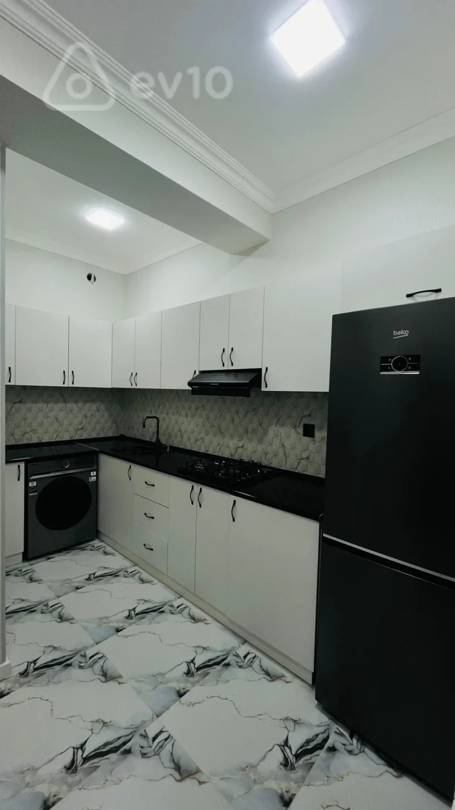 Kirayə verilir 2 otaqlı yeni tikili 60 m²