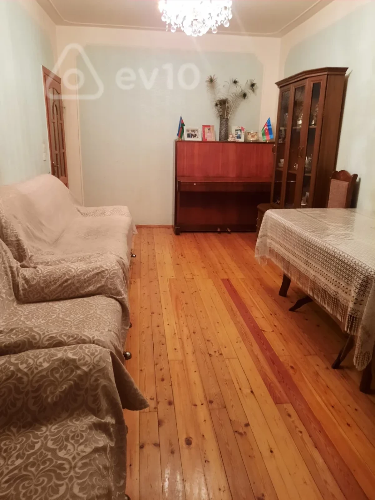 Satılır 3 otaqlı köhnə tikili 60 m²