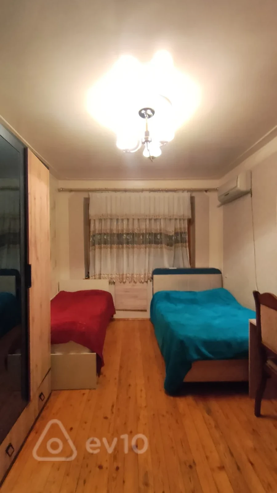 Satılır 3 otaqlı köhnə tikili 60 m²