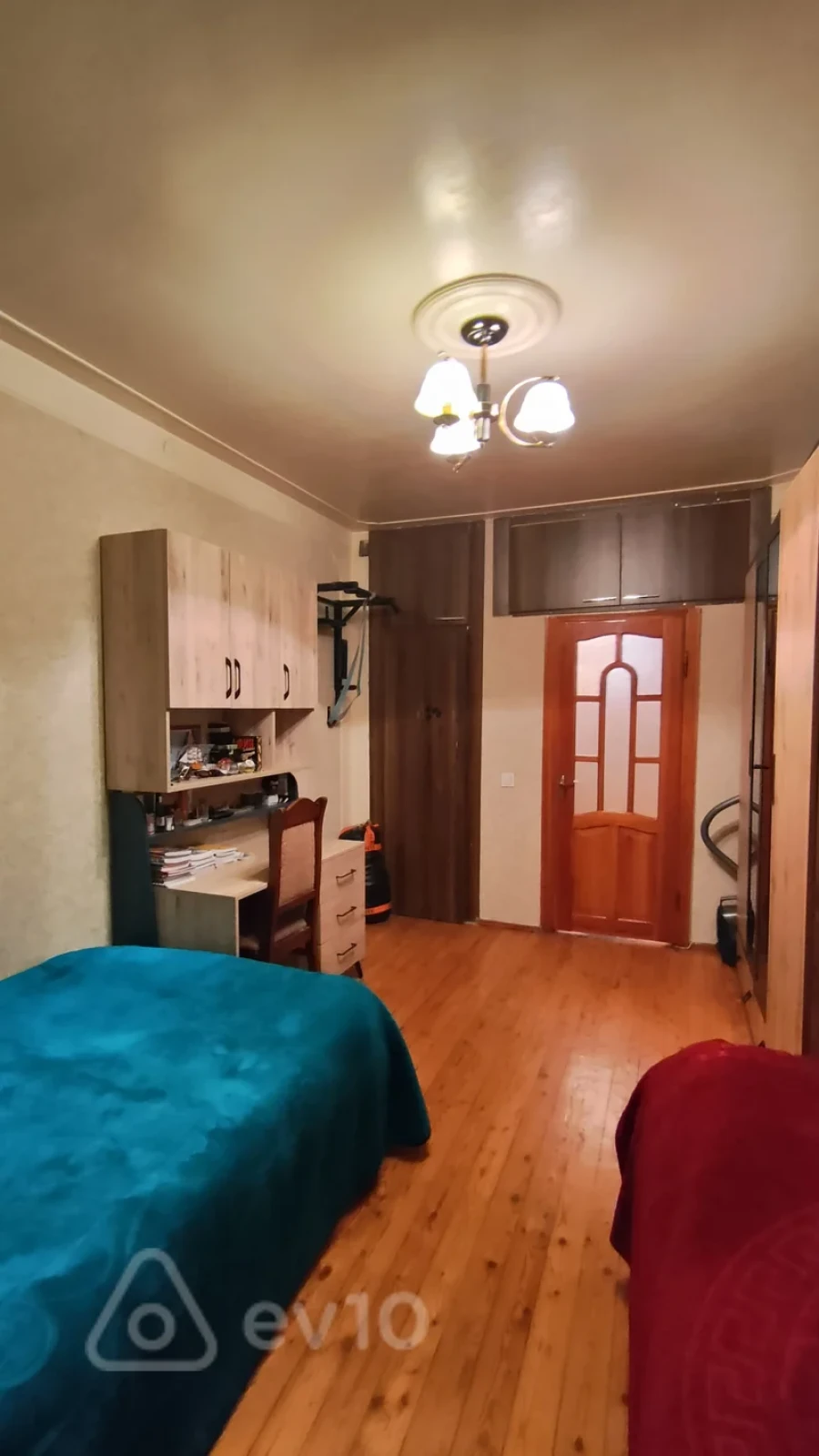 Satılır 3 otaqlı köhnə tikili 60 m²