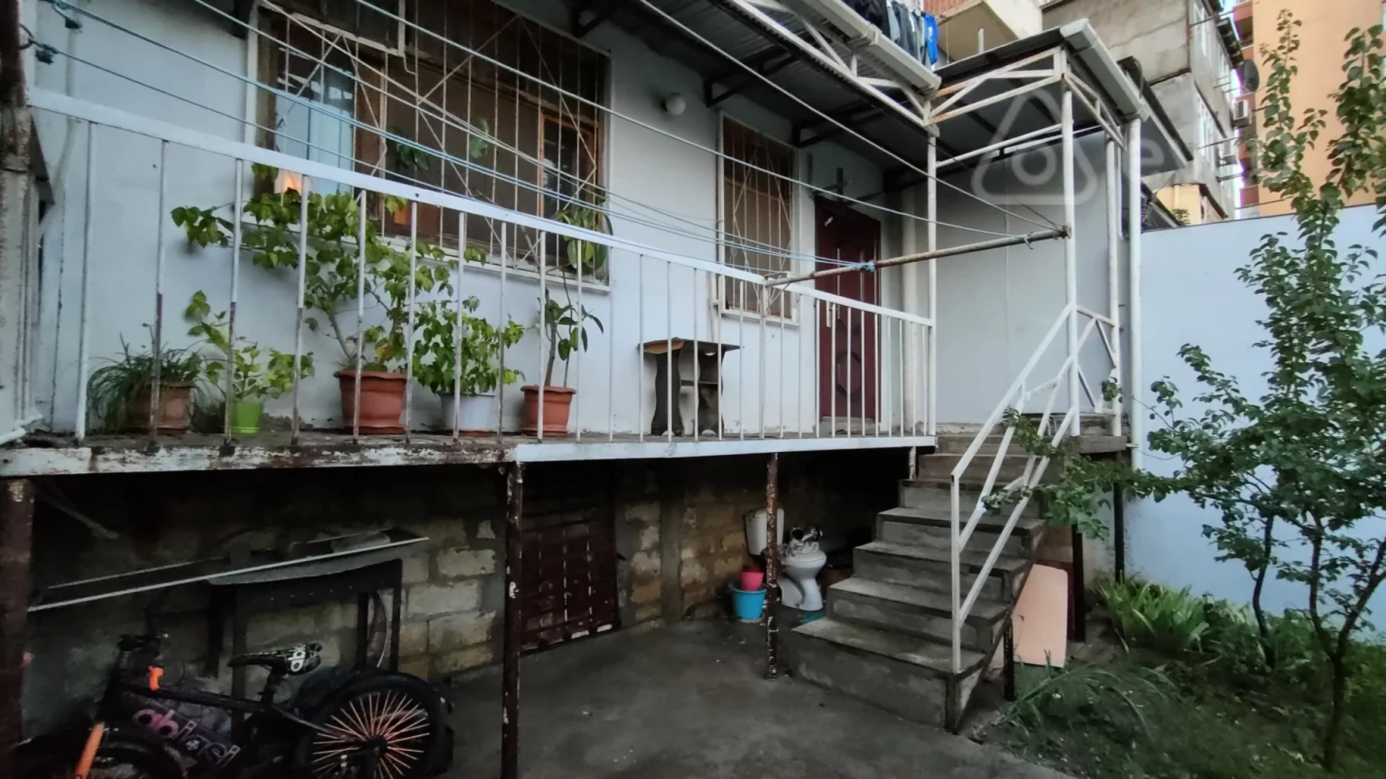 Satılır 3 otaqlı köhnə tikili 60 m²