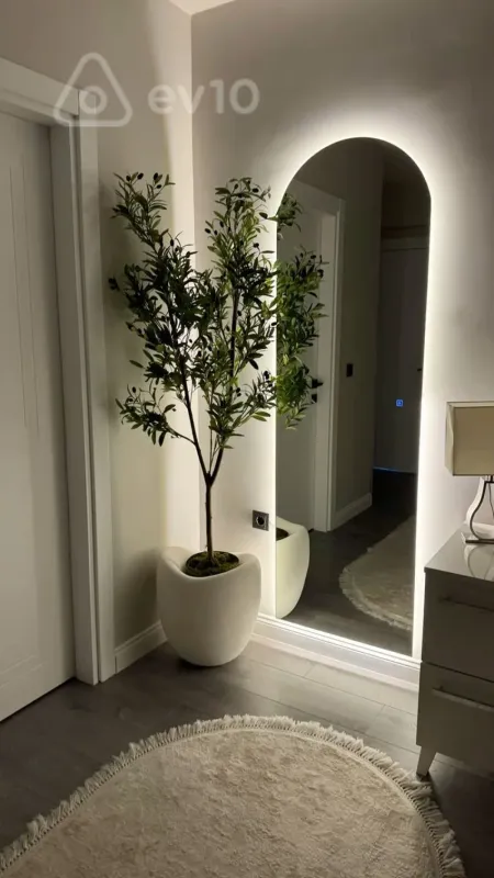 Kirayə verilir 2 otaqlı yeni tikili 65 m²