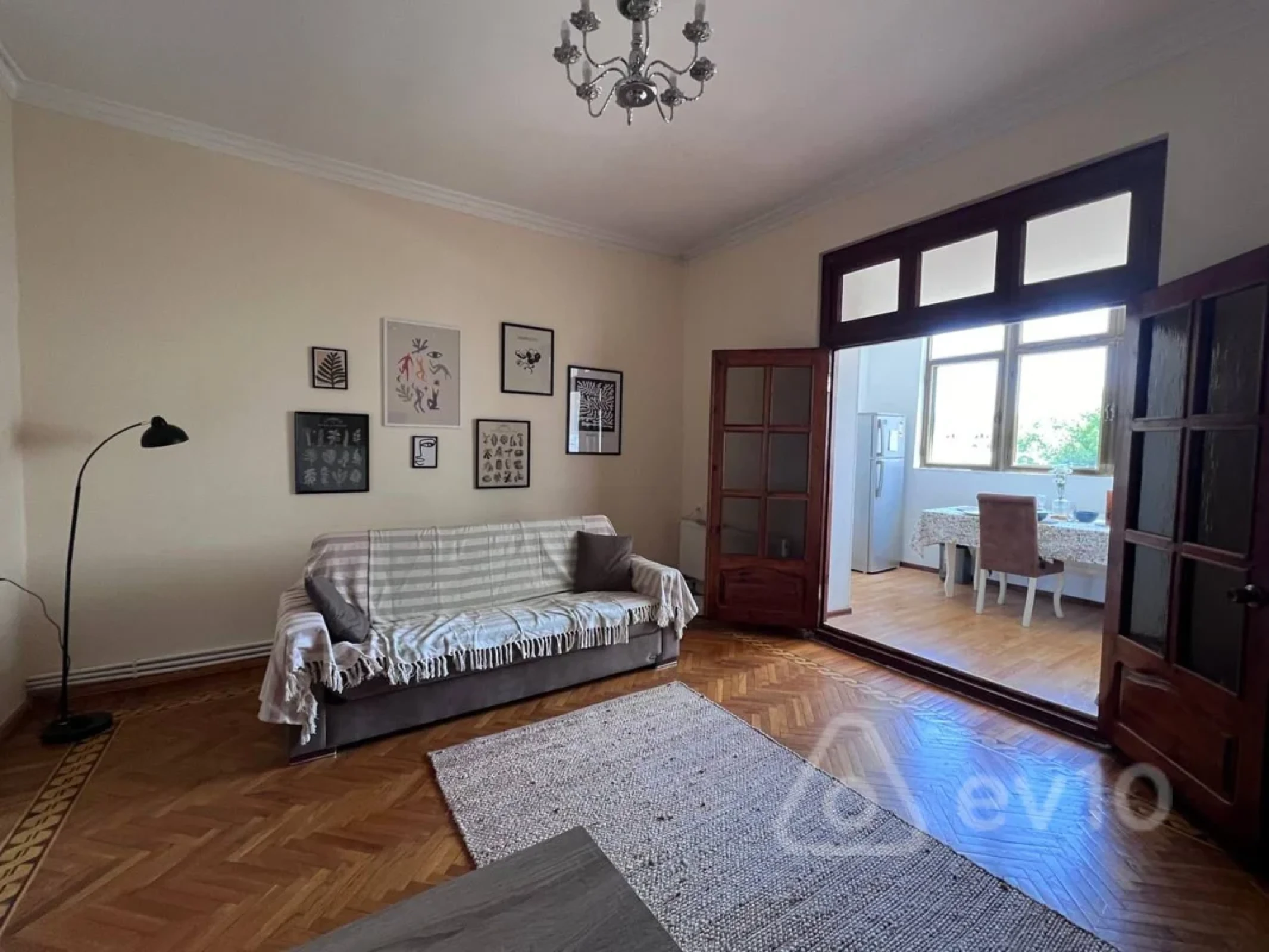 Kirayə verilir 2 otaqlı köhnə tikili 75 m²