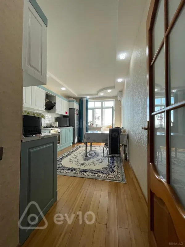 Kirayə verilir 2 otaqlı yeni tikili 120 m²