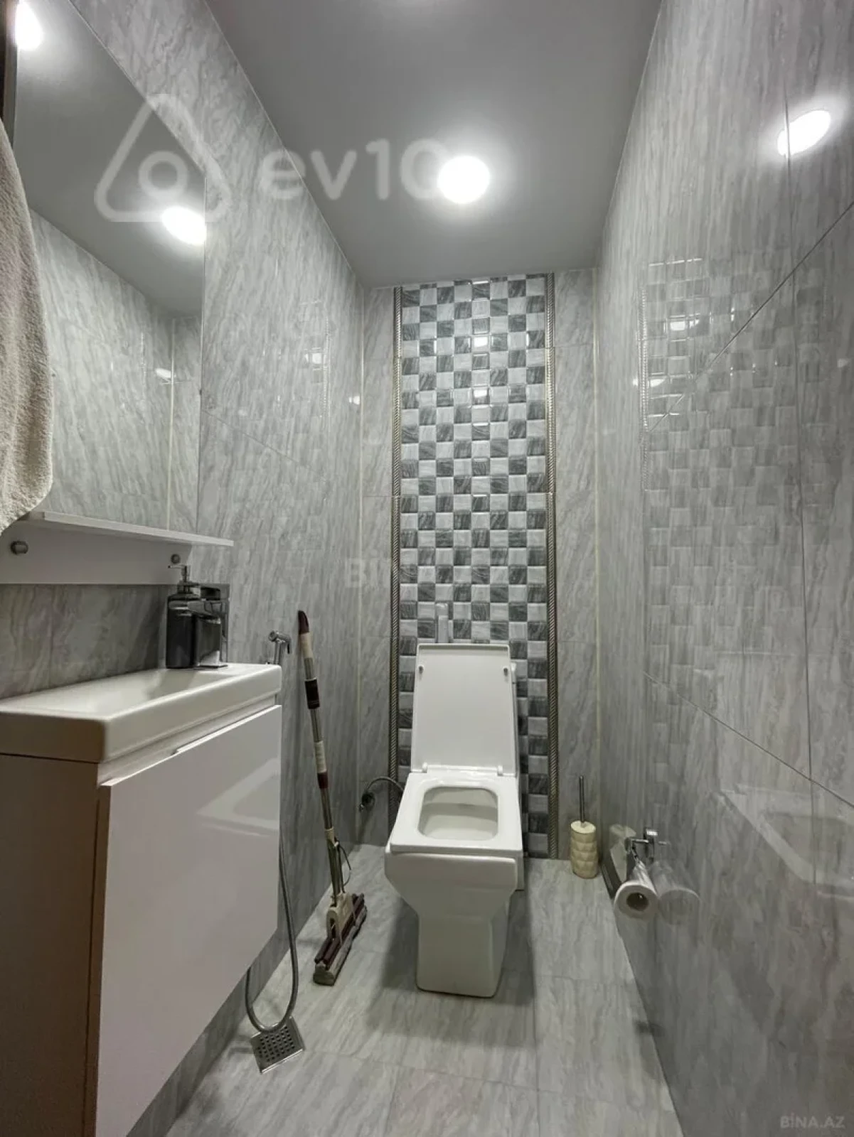 Kirayə verilir 2 otaqlı yeni tikili 120 m²