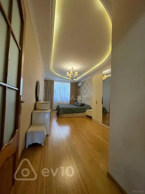 Kirayə verilir 2 otaqlı yeni tikili 120 m²