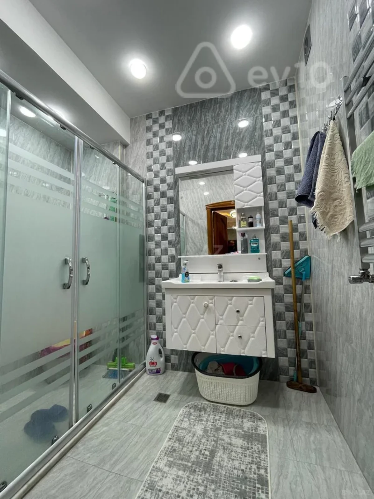 Kirayə verilir 2 otaqlı yeni tikili 120 m²