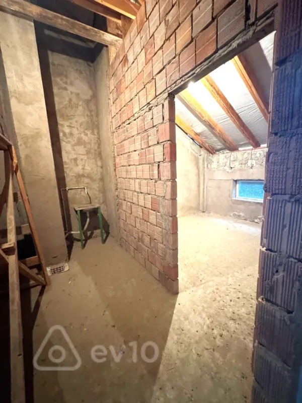 Satılır 5 otaqlı yeni tikili 220 m²