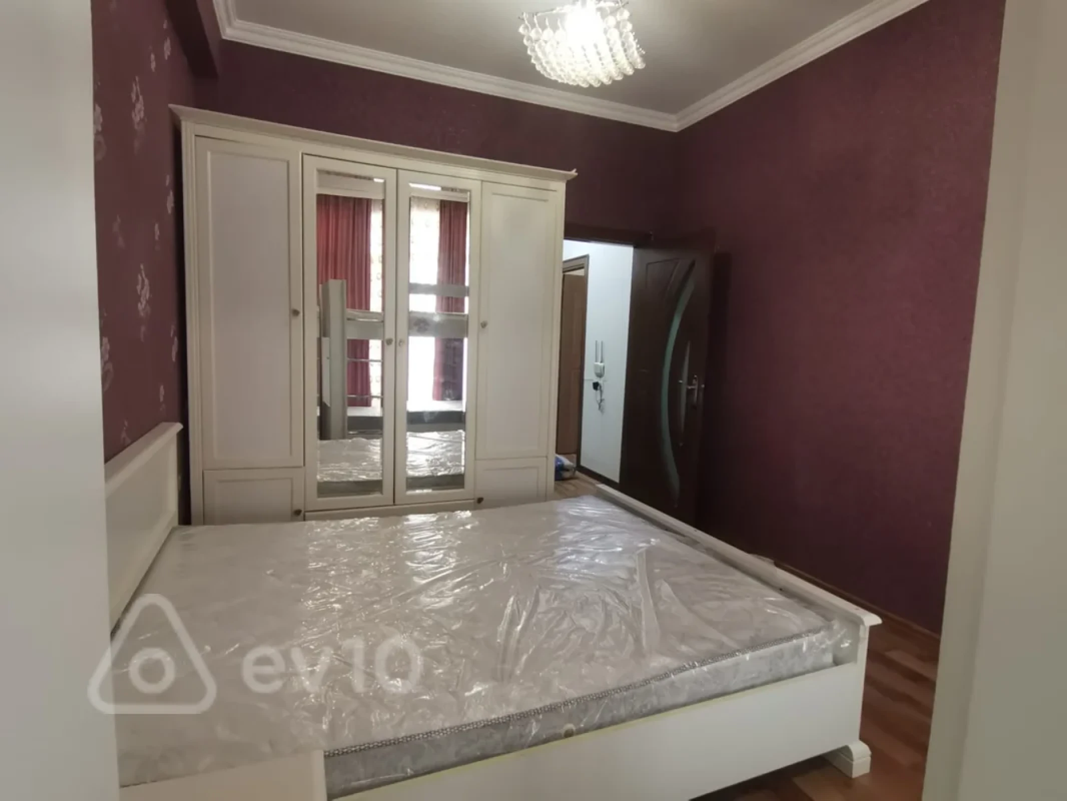 Kirayə verilir 2 otaqlı yeni tikili 55 m²