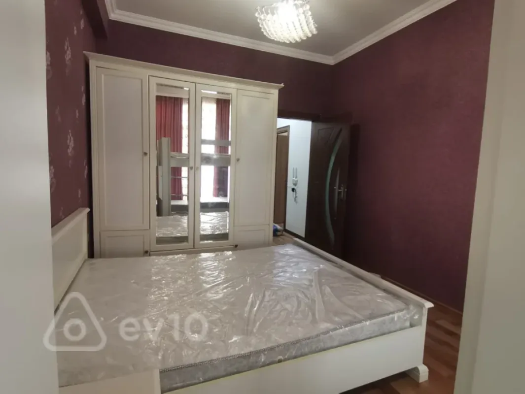 Kirayə verilir 2 otaqlı yeni tikili 55 m²