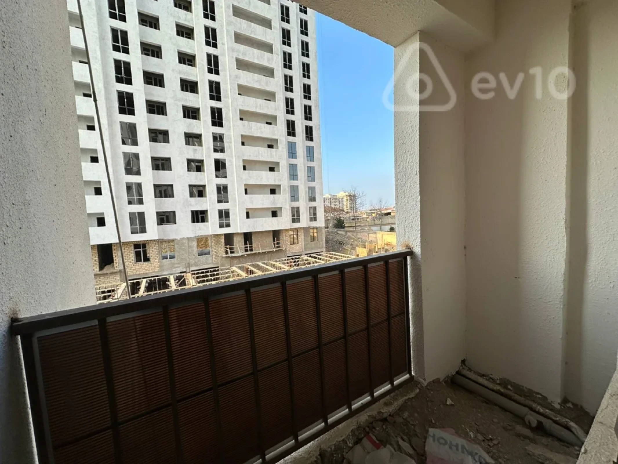 Satılır 2 otaqlı yeni tikili 90.3 m²