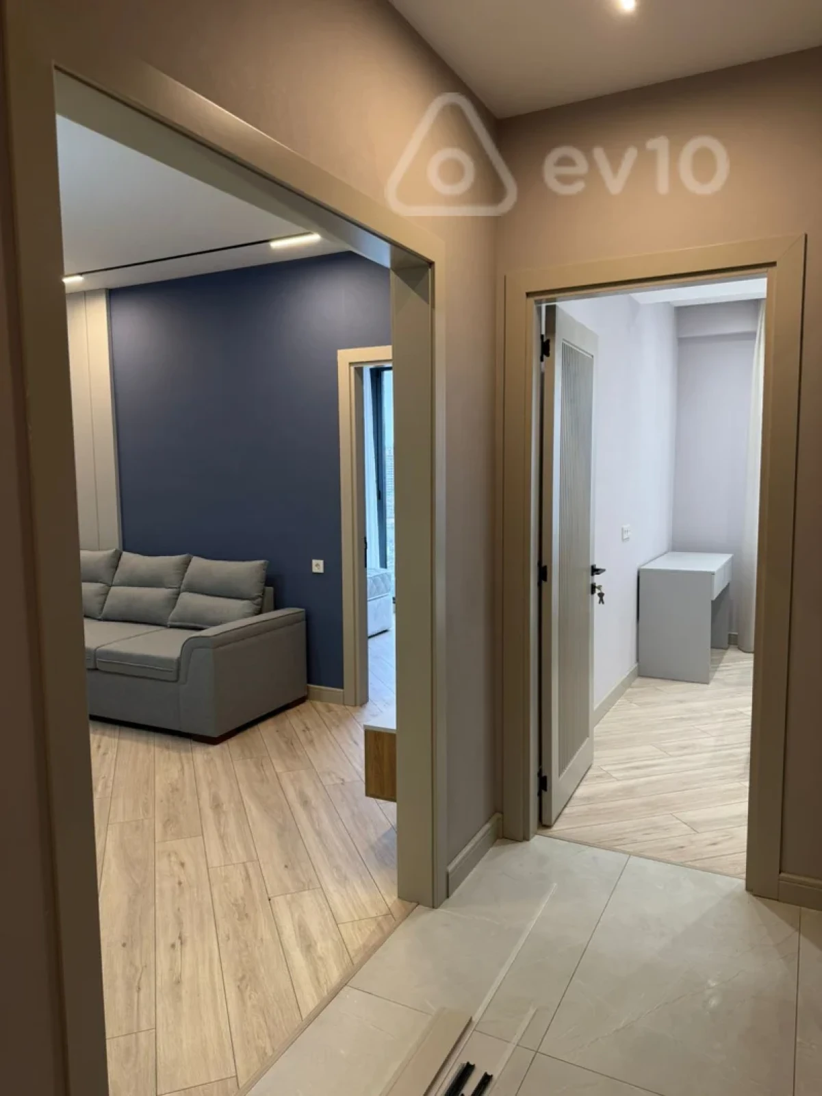 Kirayə verilir 3 otaqlı yeni tikili 75 m²