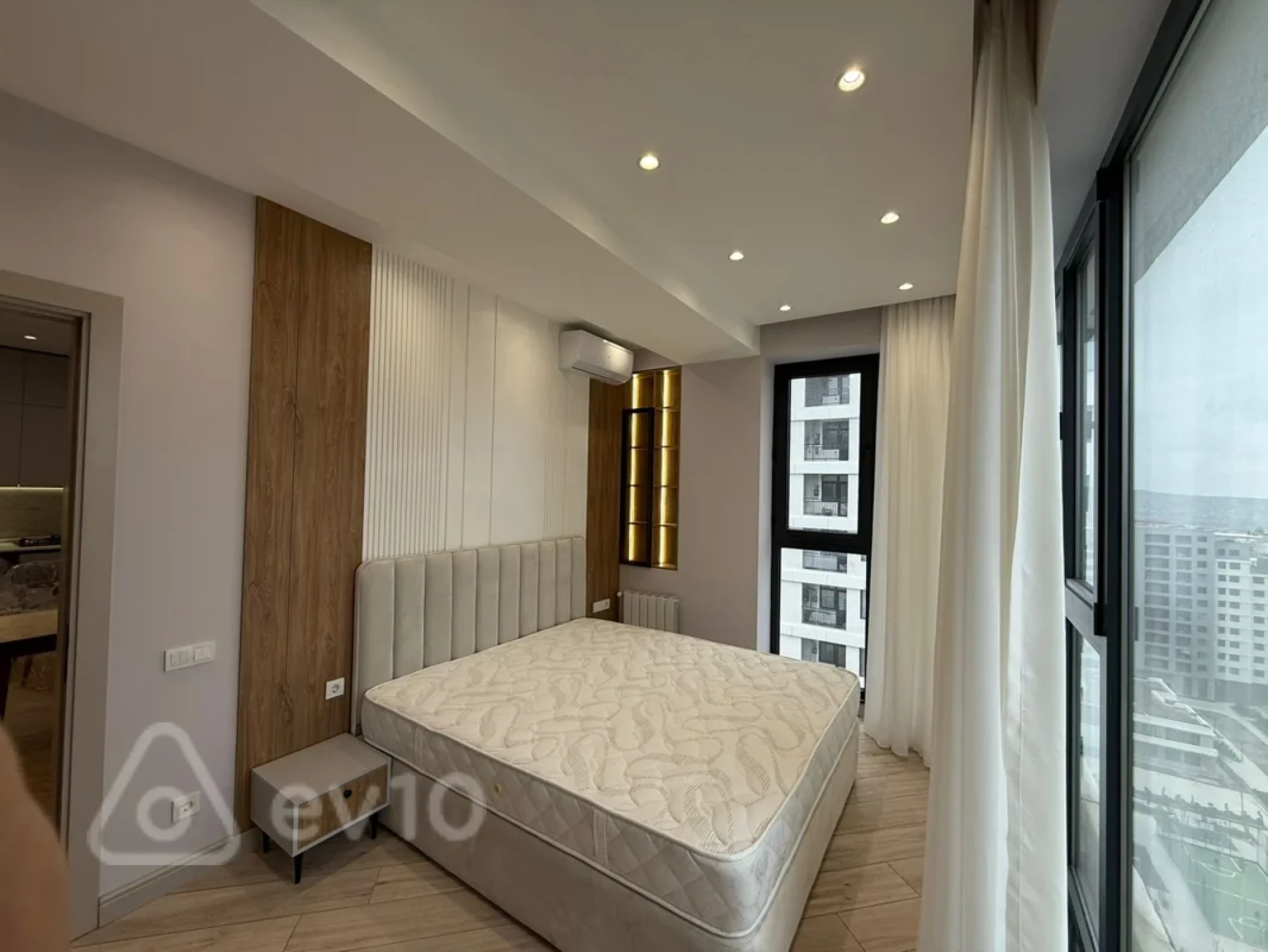 Kirayə verilir 3 otaqlı yeni tikili 75 m²