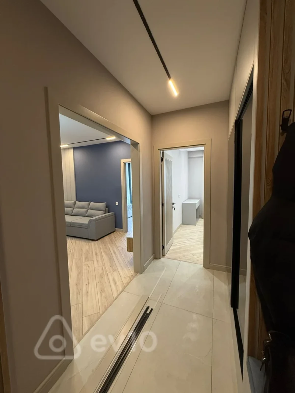 Kirayə verilir 3 otaqlı yeni tikili 75 m²