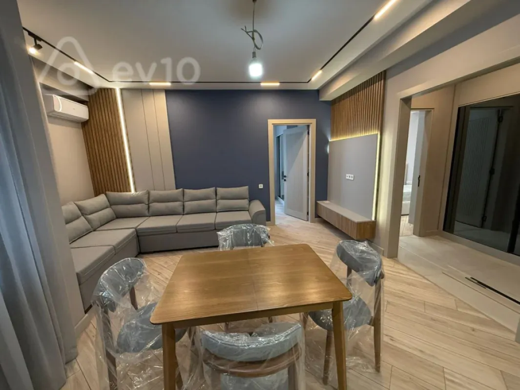Kirayə verilir 3 otaqlı yeni tikili 75 m²