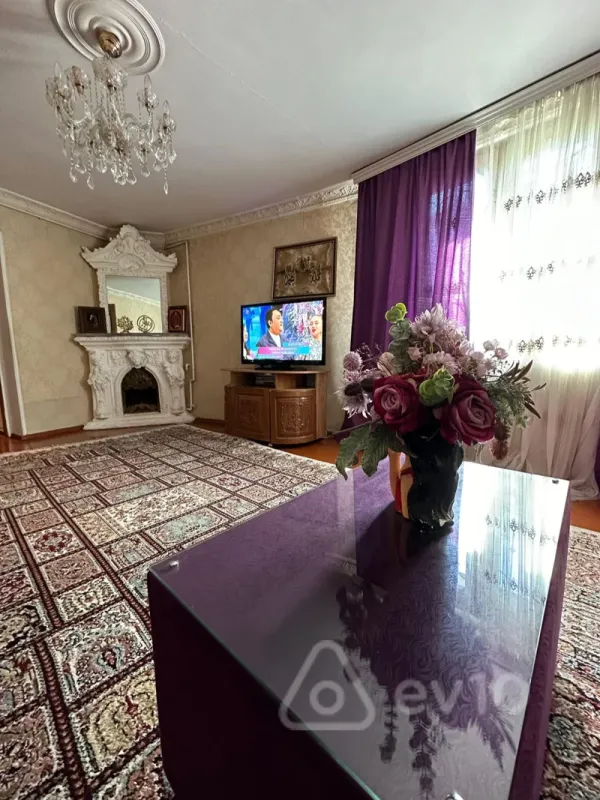 Satılır 4 otaqlı köhnə tikili 122 m²