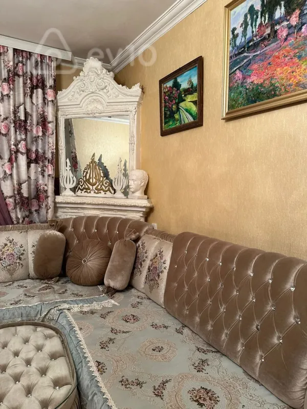 Satılır 4 otaqlı köhnə tikili 122 m²