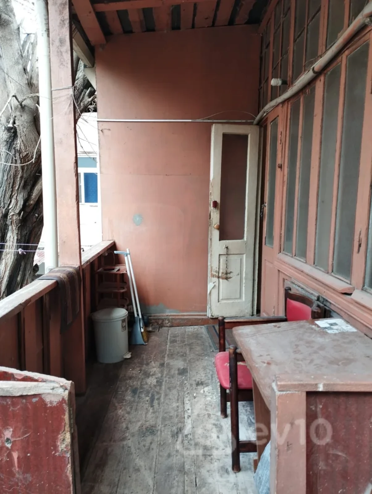 Kirayə verilir 3 otaqlı köhnə tikili 90 m²