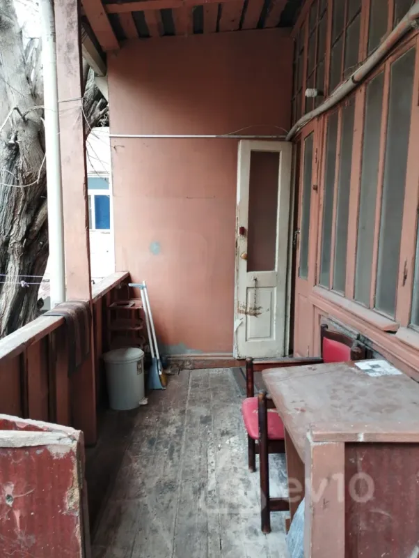 Kirayə verilir 3 otaqlı köhnə tikili 90 m²