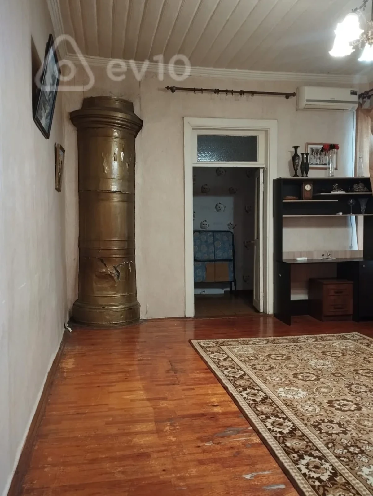 Kirayə verilir 3 otaqlı köhnə tikili 90 m²